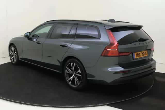 Volvo V60 (2025) thumbnail 4