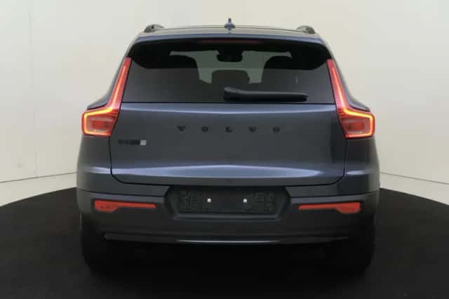Volvo EX40 (2026) thumbnail 5