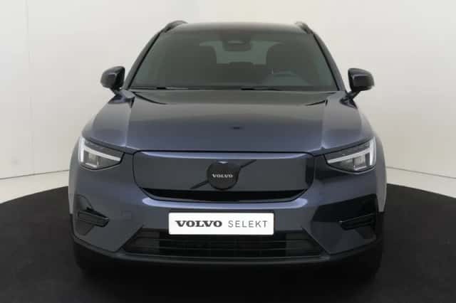 Volvo EX40 (2025) thumbnail 3