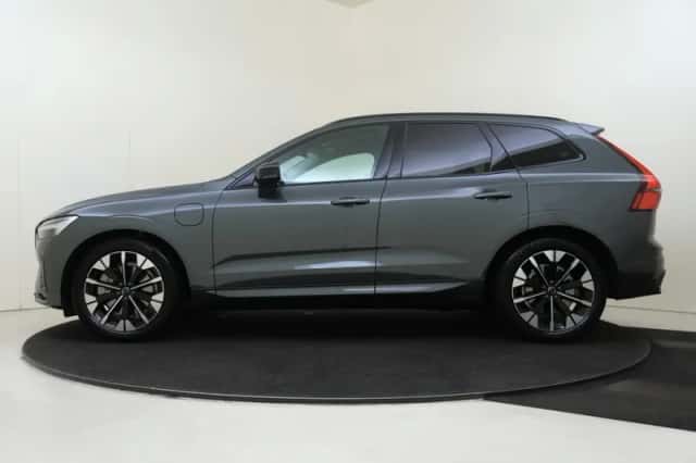 Volvo XC60 (2026) thumbnail 2