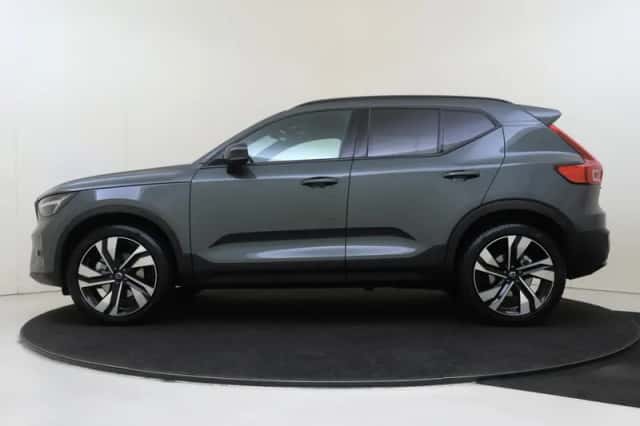 Volvo XC40 (2026) thumbnail 2