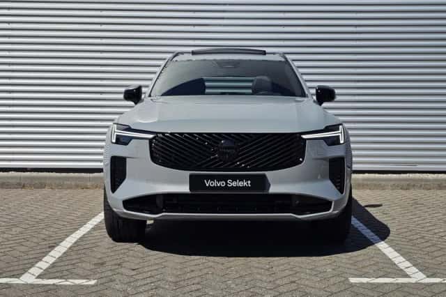 Volvo XC90 (2026) thumbnail 4