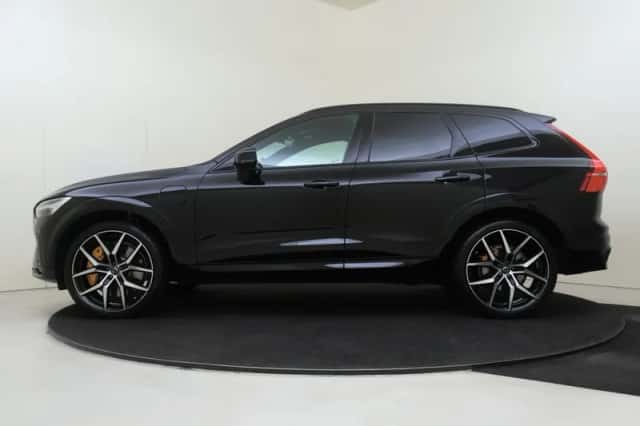 Volvo XC60 (2024) thumbnail 3