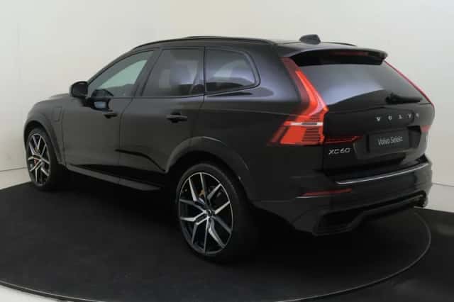 Volvo XC60 (2024) thumbnail 4