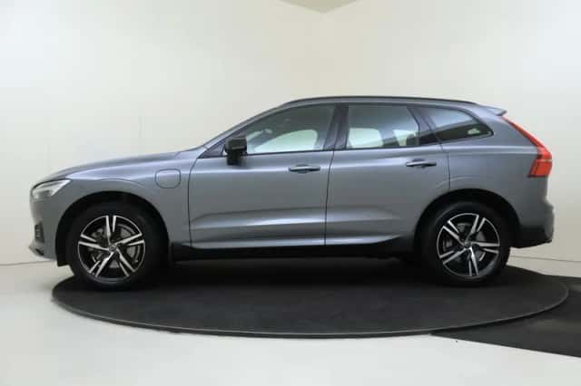Volvo XC60 (2020) thumbnail 2