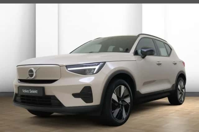 Volvo EX40 (2025) thumbnail 1