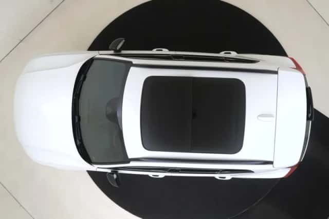 Volvo XC40 (2023) thumbnail 6