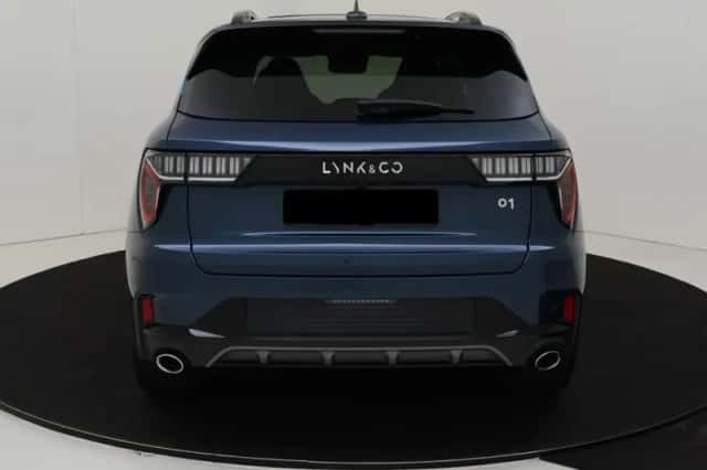 Lynk & Co 01 (2023) thumbnail 2