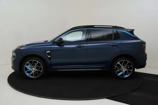 Lynk & Co 01 (2023) thumbnail 3