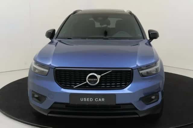 Volvo XC40 (2018) thumbnail 3