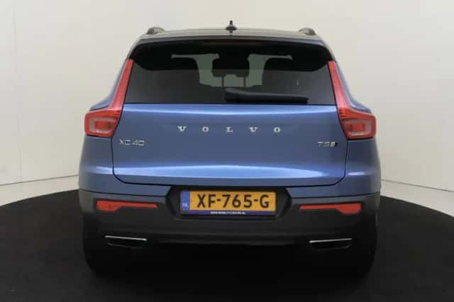 Volvo XC40 (2018) thumbnail 5