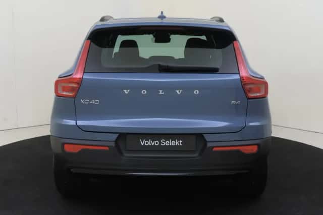Volvo XC40 (2025) thumbnail 5