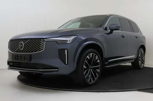 Volvo XC90 (2025) thumbnail 2