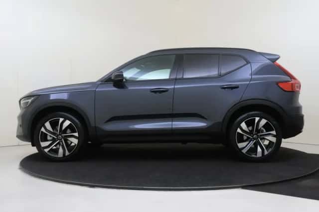 Volvo XC40 (2026) thumbnail 2