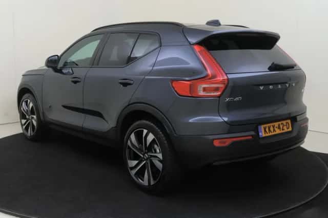 Volvo XC40 (2026) thumbnail 4