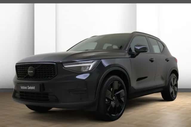Volvo XC40 (2025) thumbnail 1