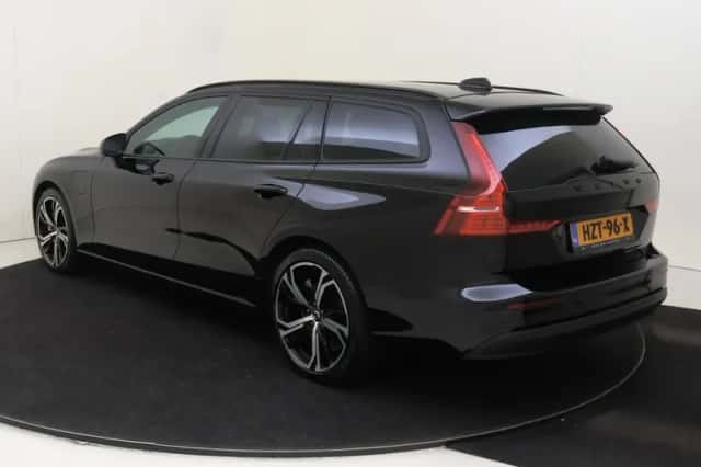 Volvo V60 (2025) thumbnail 4