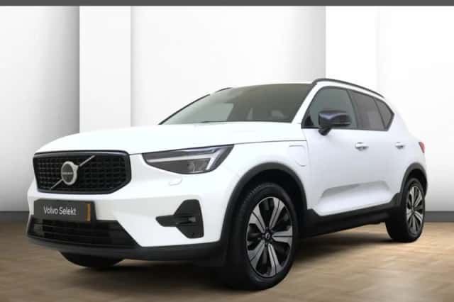 Volvo XC40 (2023) thumbnail 1