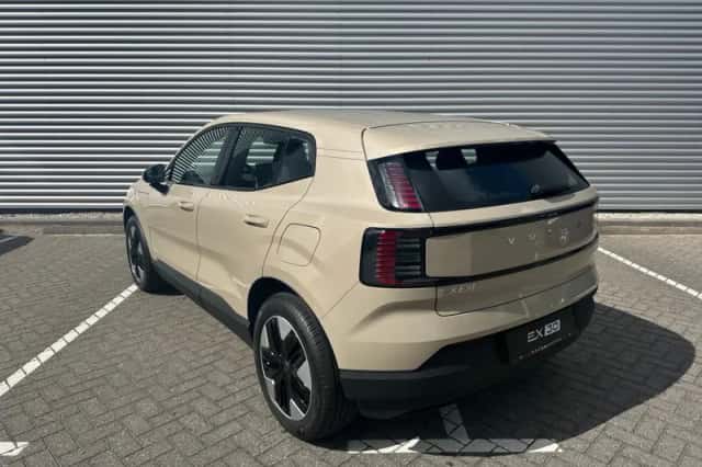 Volvo EX30 (2026) thumbnail 2