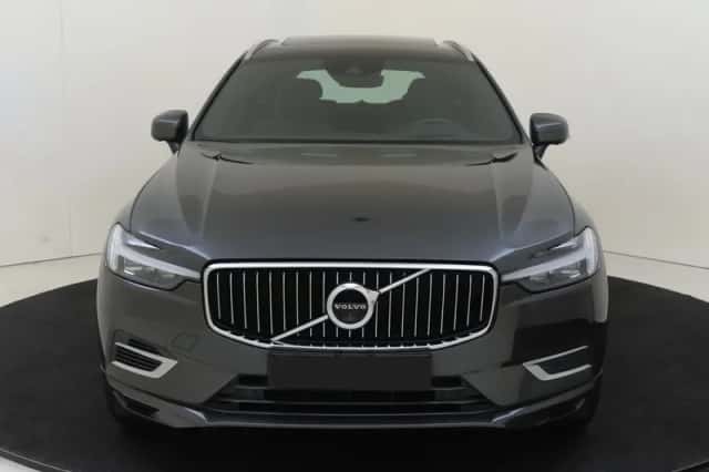 Volvo XC60 (2021) thumbnail 3