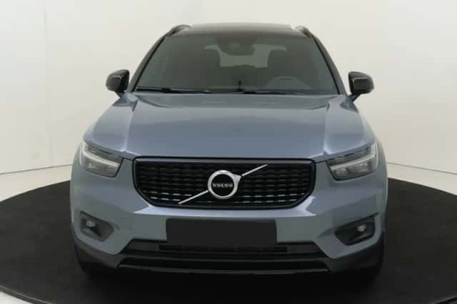 Volvo XC40 (2021) thumbnail 3