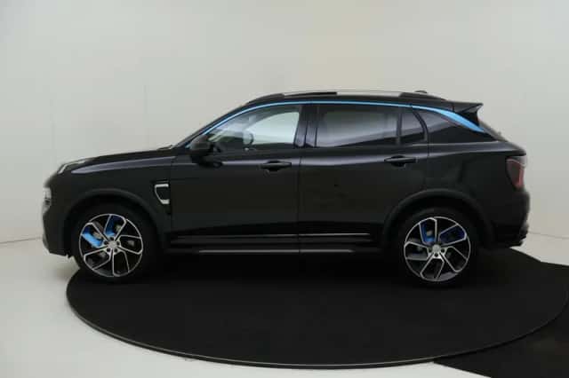 Lynk & Co 01 (2023) thumbnail 2