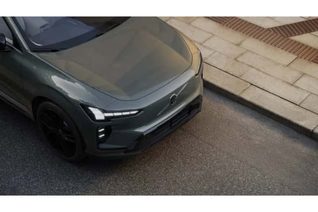 Volvo EX60 (2026) thumbnail 3