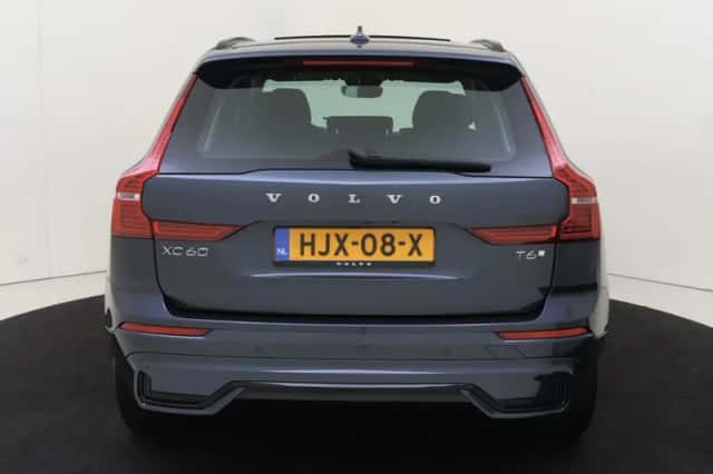 Volvo XC60 (2025) thumbnail 5