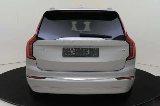 Volvo XC90 (2025) thumbnail 5