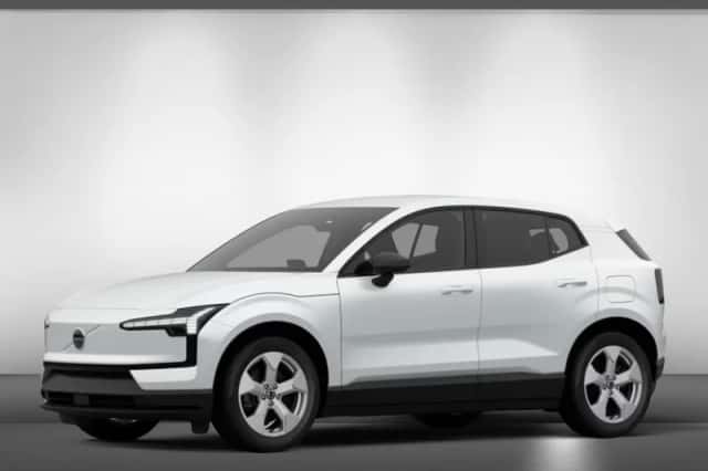 Volvo EX30 (2025) thumbnail 1