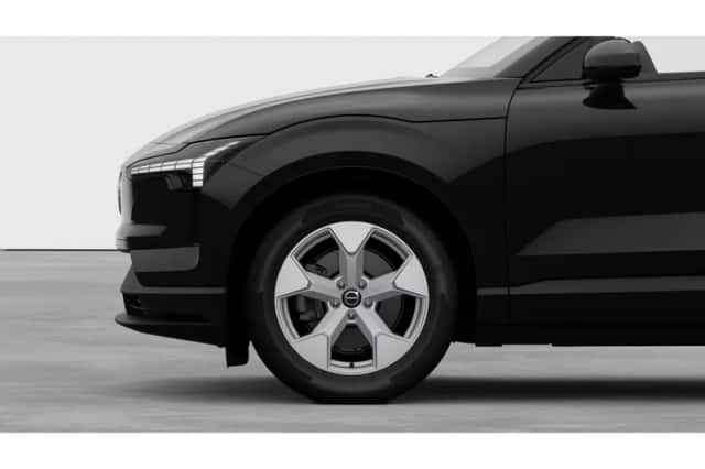 Volvo EX30 (2025) thumbnail 6