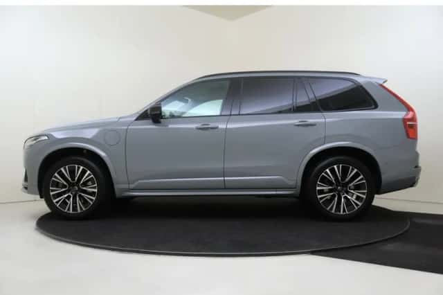 Volvo XC90 (2025) thumbnail 2