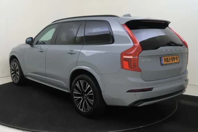 Volvo XC90 (2025) thumbnail 4