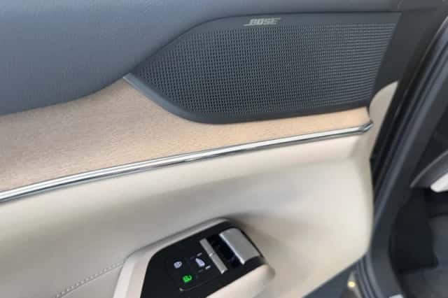 Volvo EX90 (2026) thumbnail 5