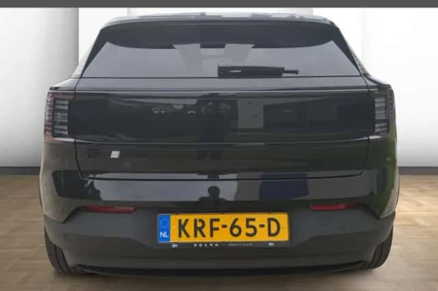Volvo EX30 (2026) thumbnail 4