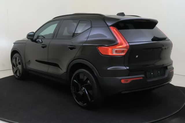 Volvo EX40 (2026) thumbnail 4