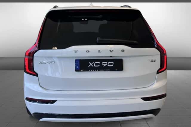 Volvo XC90 (2025) thumbnail 4