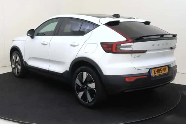 Volvo C40 (2024) thumbnail 4
