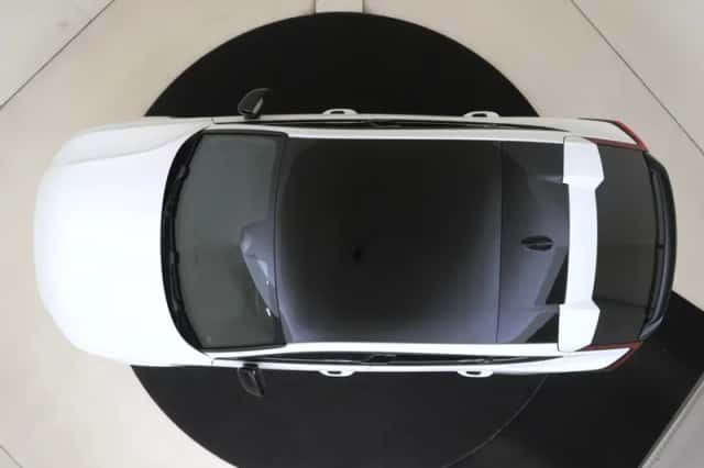 Volvo C40 (2024) thumbnail 6