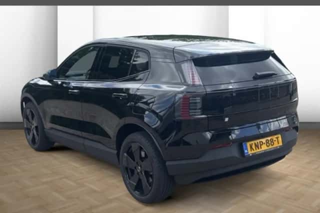 Volvo EX30 (2026) thumbnail 3