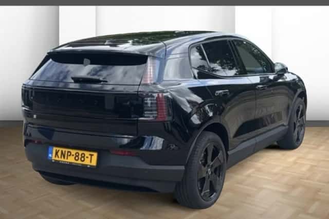 Volvo EX30 (2026) thumbnail 4