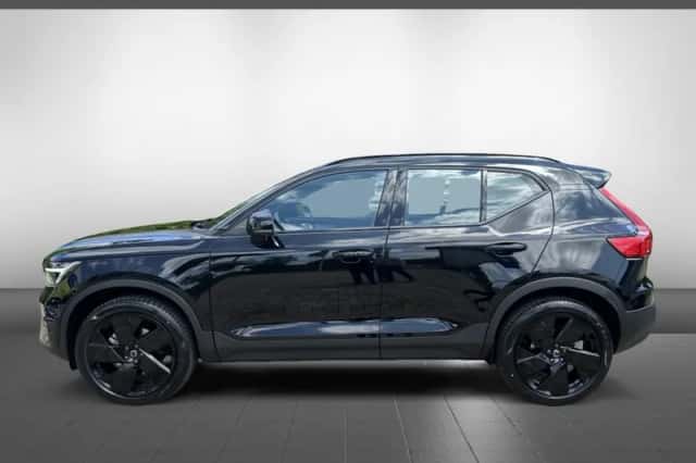 Volvo XC40 (2026) thumbnail 2