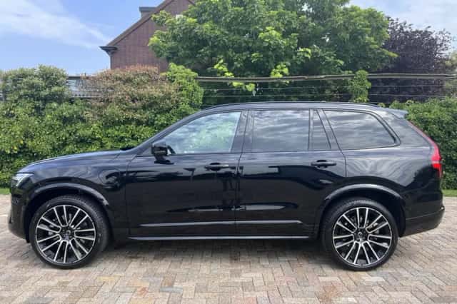 Volvo XC90 (2025) thumbnail 2