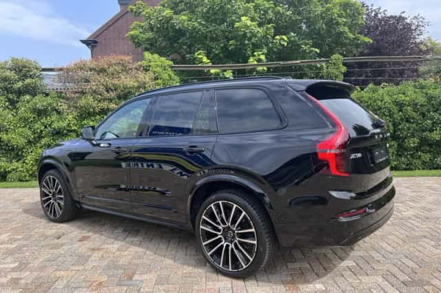 Volvo XC90 (2025) thumbnail 3