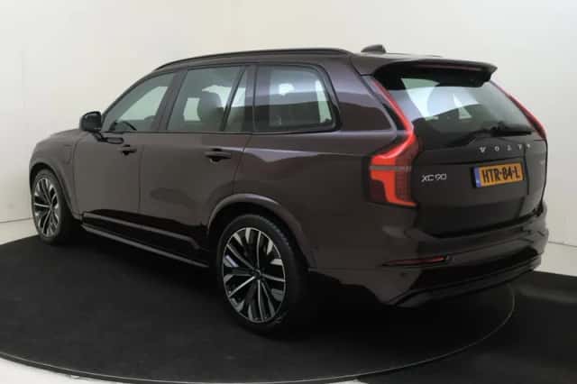 Volvo XC90 (2025) thumbnail 4