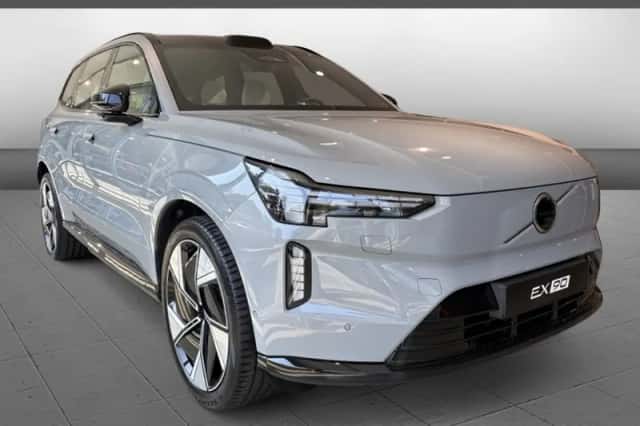 Volvo EX90 (2025) thumbnail 3