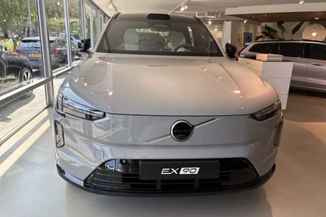 Volvo EX90 (2026) thumbnail 4
