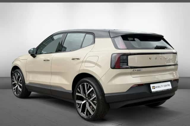 Volvo EX30 (2026) thumbnail 2