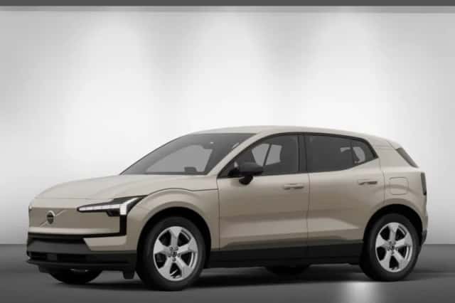 Volvo EX30 (2026) thumbnail 1