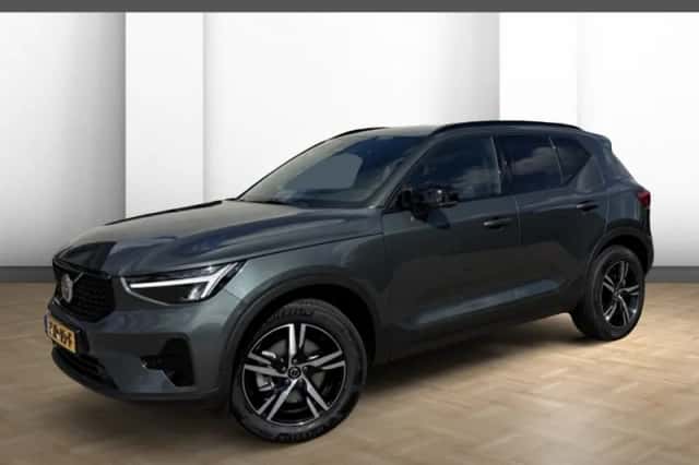 Volvo XC40 (2026) thumbnail 1